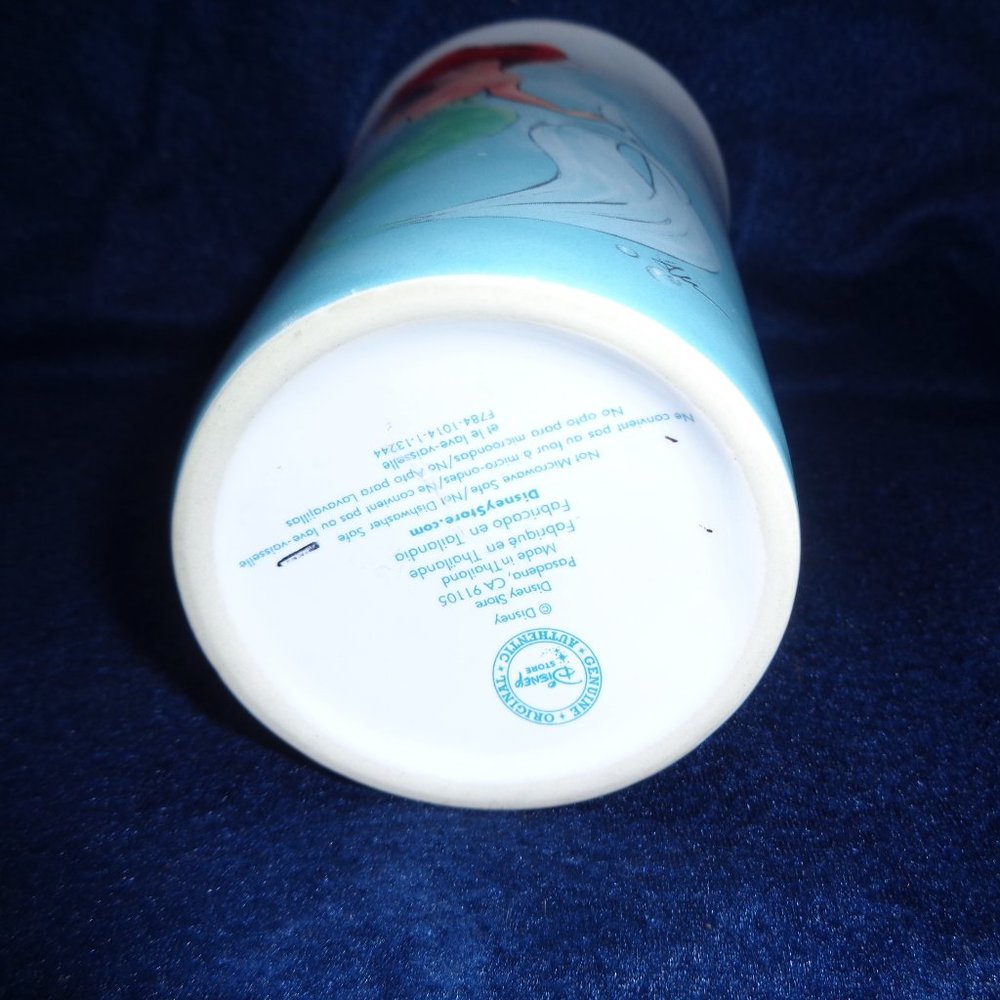 Disney Art of Ariel Little Mermaid mug - Picture 4 of 4